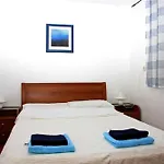 アパート With A Parking Space Postira, Brac - 22664 *